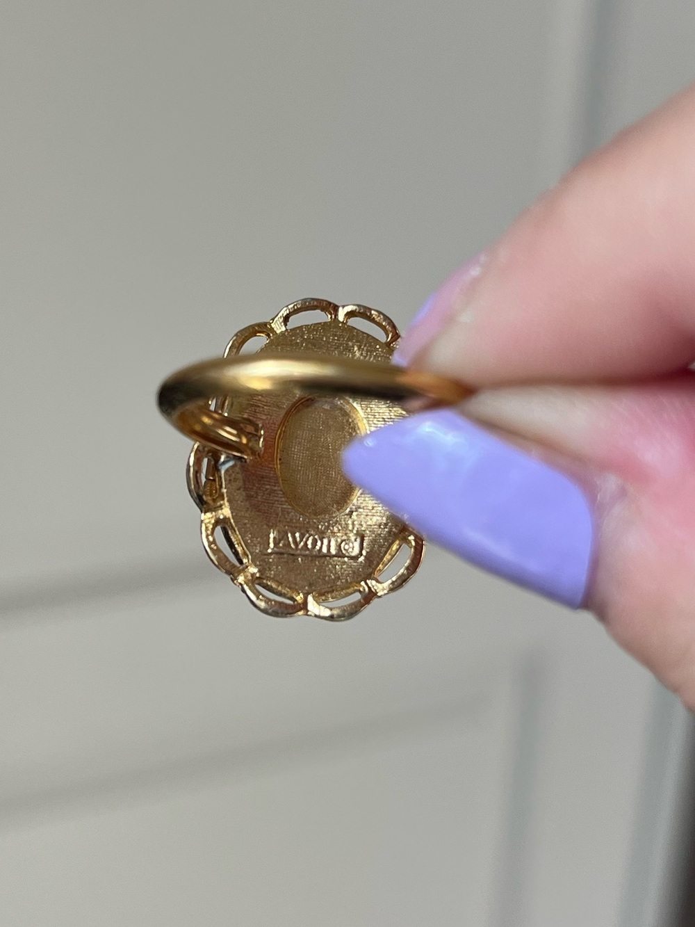 Vintage 70s Avon locket ring - Picture 4 of 4